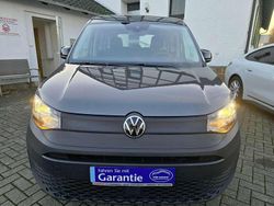 Grau Gebraucht 2021 VW Caddy Basis Van / Kleinbus | 19.999 € (Etwas zu teuer)