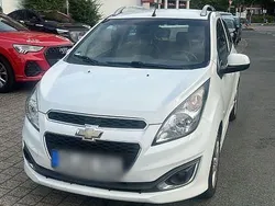 Weiß Gebraucht 2014 Chevrolet Spark LT Kleinwagen | 2.500 € (Guter Preis)