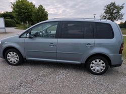 Grau Gebraucht 2009 VW Touran Van / Kleinbus | 3.850 € (Fairer Preis)
