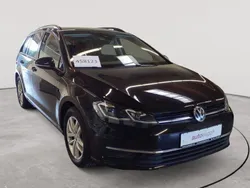 Deep black perleffekt Gebraucht 2020 VW Golf VII Comfortline Kombi | 15.390 € (Fairer Preis)