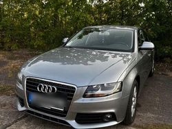Silber Gebraucht 2009 Audi A4 Limousine | 7.500 € (Fairer Preis)