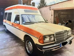 Beige Gebraucht 1982 Mercedes 250 Kombi | 12.000 €
