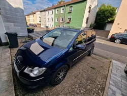 Blau Gebraucht 2009 VW Touran Highline Van / Kleinbus | 4.600 € (Fairer Preis)
