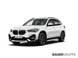 Weiss Gebraucht 2022 BMW X1 Sport Line SUV | 28.930 € (Fairer Preis)