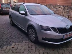 Silber Gebraucht 2019 Skoda Octavia Kombi | 9.800 € (Guter Preis)