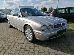 Silber Gebraucht 2003 Jaguar XJ6 Limousine | 4.990 €