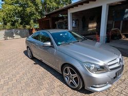 Grau Gebraucht 2011 Mercedes C180 Coupé | 10.900 € (Fairer Preis)