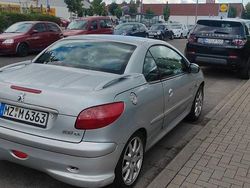 Silber Gebraucht 2004 Peugeot 206 CC Quiksilver Cabrio | 1.500 € (Fairer Preis)