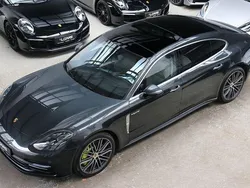 Grau Gebraucht 2017 Porsche Panamera 4 Executive Limousine | 59.990 € (Teuer)