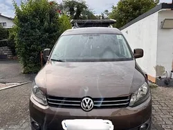 Braun Gebraucht 2015 VW Caddy Van / Kleinbus | 12.000 € (Fairer Preis)