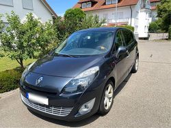 Grau Gebraucht 2012 Renault Scénic III Van / Kleinbus | 4.900 €