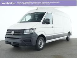 Candyweiß (white), solid Gebraucht 2024 VW Crafter Van | 38.400 € (Fairer Preis)