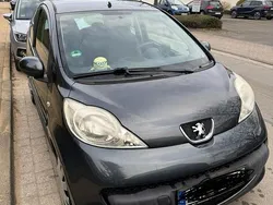 Grau Gebraucht 2006 Peugeot 107 Kleinwagen | 1.300 € (Guter Preis)