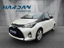 Gebraucht 2016 Toyota Yaris Hybrid Style Limousine | 10.490 € (Guter Preis)