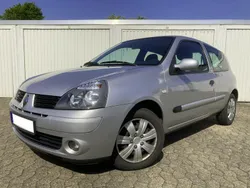 Silber Gebraucht 2005 Renault Clio II Extreme Limousine | 1.700 € (Fairer Preis)