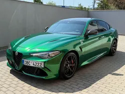 Grün Gebraucht 2021 Alfa Romeo Giulia Limousine | 62.500 € (Teuer)