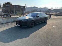 Schwarz Gebraucht 2024 BMW 750e Performance Limousine | 104.000 €