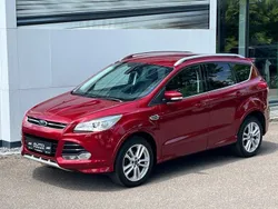 Rot Gebraucht 2015 Ford Kuga SUV | 15.500 € (Teuer)