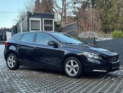 Blau Gebraucht 2015 Volvo V40 Summum Limousine | 6.999 € (Guter Preis)