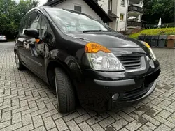 Schwarz Gebraucht 2005 Renault Modus Van / Kleinbus | 1.200 € (Fairer Preis)