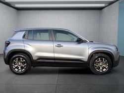 Grau Gebraucht 2024 Jeep Avenger SUV | 23.099 € (Guter Preis)