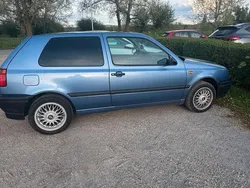 Blau Gebraucht 1994 VW Golf III Kleinwagen | 1.500 €