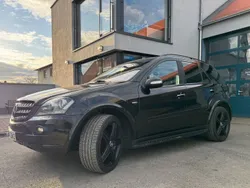 Schwarz Gebraucht 2008 Mercedes ML420 SUV | 12.000 €