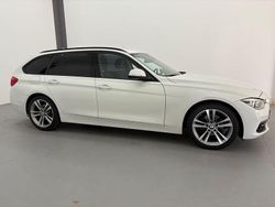 Weiß Gebraucht 2018 BMW 318 Sport Line Kombi | 15.999 € (Fairer Preis)
