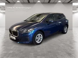 Blau Gebraucht 2022 BMW 218 Active Tourer Luxury Line Van / Kleinbus | 25.607 € (Fairer Preis)