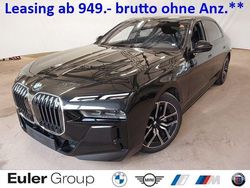 Schwarz Gebraucht 2024 BMW 740 Comfort Edition Limousine | 88.889 €