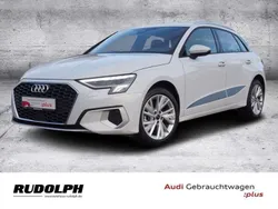 Weiss Gebraucht 2024 Audi A3 Sportback Advanced Plus Limousine | 28.990 € (Guter Preis)