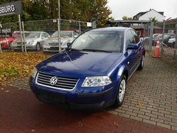 Blau Gebraucht 2002 VW Passat Family Limousine | 3.490 € (Teuer)