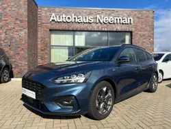 Blau Gebraucht 2021 Ford Focus ST-Line Kombi | 18.940 € (Fairer Preis)