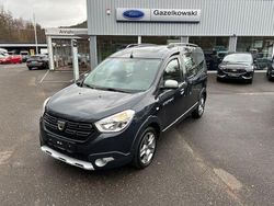 Blau Gebraucht 2019 Dacia Dokker Stepway Van / Kleinbus | 7.900 € (Fairer Preis)