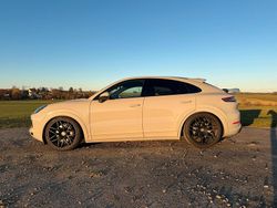 Grau Gebraucht 2019 Porsche Cayenne S SUV | 65.000 €