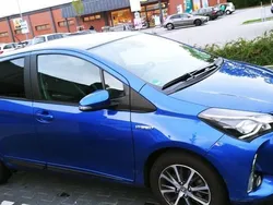 Blau Gebraucht 2019 Toyota Yaris Hybrid Club Kleinwagen | 14.000 € (Guter Preis)