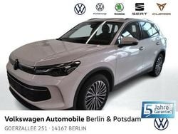 Oryxweiß perlmutteffekt Gebraucht 2024 VW Tiguan R SUV | 38.990 € (Superpreis)