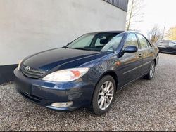 Blau Gebraucht 2002 Toyota Camry Limousine | 3.900 €
