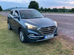 Grau Gebraucht 2017 Hyundai Tucson SUV | 15.500 € (Fairer Preis)