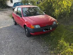 Rot Gebraucht 1989 Ford Fiesta Kleinwagen | 1.500 €