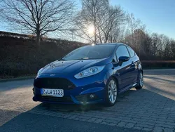 Blau Gebraucht 2014 Ford Fiesta Sport Kleinwagen | 6.790 € (Fairer Preis)
