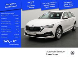Weiß Gebraucht 2023 Skoda Octavia Ambition Kombi | 20.180 € (Fairer Preis)