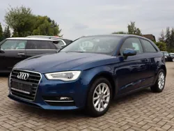 Blau Gebraucht 2015 Audi A3 Ambiente Limousine | 14.990 € (Etwas zu teuer)