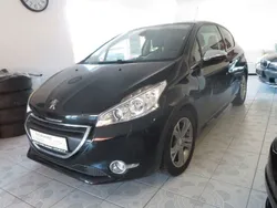 Schwarz Gebraucht 2012 Peugeot 208 Allure Kleinwagen | 5.500 € (Fairer Preis)