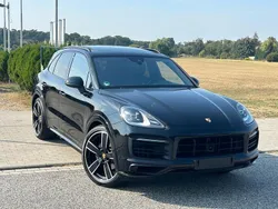 Tiefschwarz Gebraucht 2019 Porsche Cayenne Sport SUV | 47.900 €