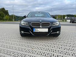 Schwarz Gebraucht 2010 BMW 330 Sport Line Limousine | 11.000 € (Fairer Preis)