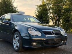 Schwarz Gebraucht 2005 Mercedes C320 Coupé | 4.444 € (Fairer Preis)