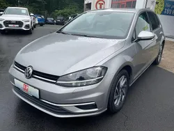 Silber Gebraucht 2017 VW Golf VII Sound Limousine | 12.490 € (Fairer Preis)