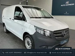 Weiß Gebraucht 2023 Mercedes Vito Van / Kleinbus | 27.965 € (Superpreis)