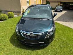 Grün Gebraucht 2015 Opel Zafira Tourer Innovation Van / Kleinbus | 4.999 € (Superpreis)